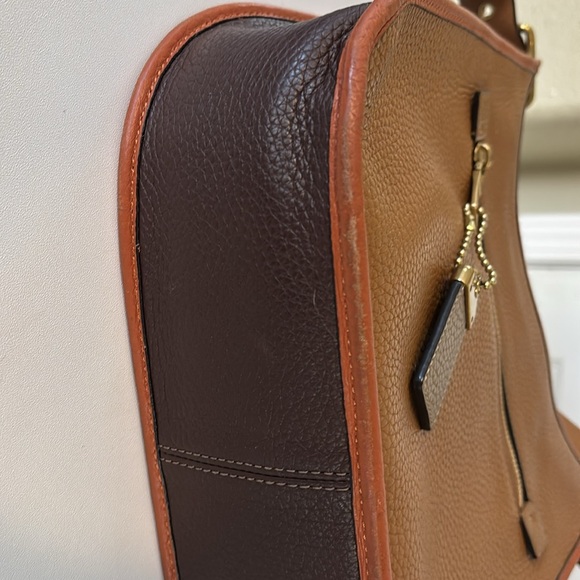 Coach Emery crossbody leather adjustable strap color “light saddle elm” - Picture 16 of 16